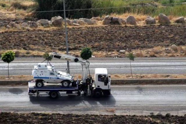 Pkk, Şırnak'ta Polis Noktasına Bomba Yüklü Araçla Saldırdı: 2 Şehit, 5 Yaralı (2)