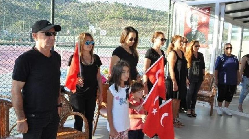 Tenis Turnuvası Şehitlere Adandı