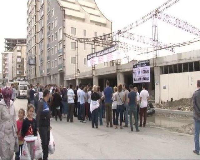 Esenyurt ta Makrom Yapı Mağdurlarından Eylem... 2