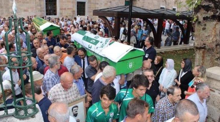 Bursaspor'dan G&uuml;nd&uuml;z &Ouml;zcebe'ye Son G&ouml;rev