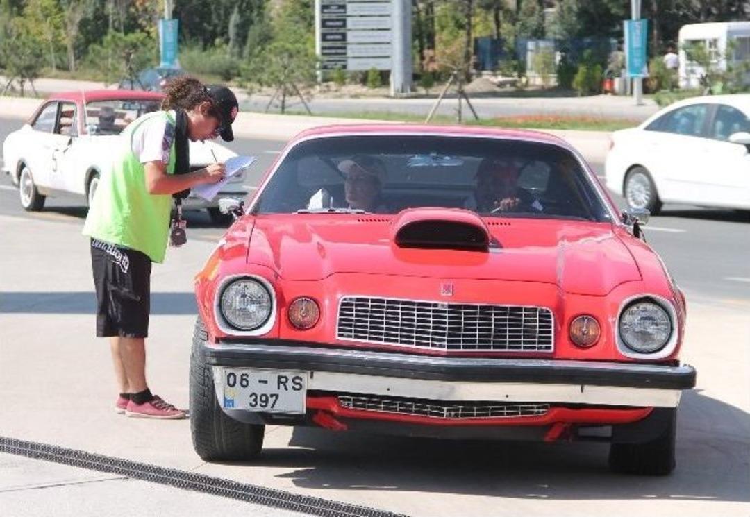 Ankara&rsquo;da Ralliciler Ter&ouml;r&uuml; Lanetlemek İ&ccedil;in Gaza Bastı