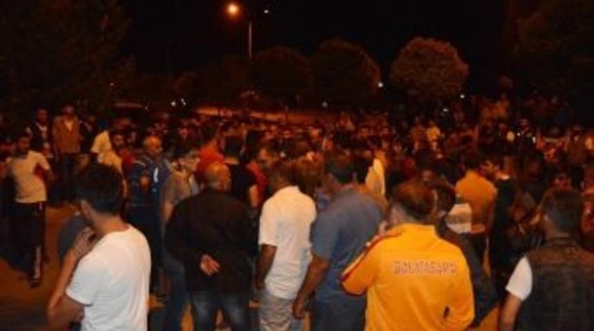 Erzincan&rsquo;da Yakalanan Ter&ouml;risti Vatandaşlar Lin&ccedil; Etmek İstedi