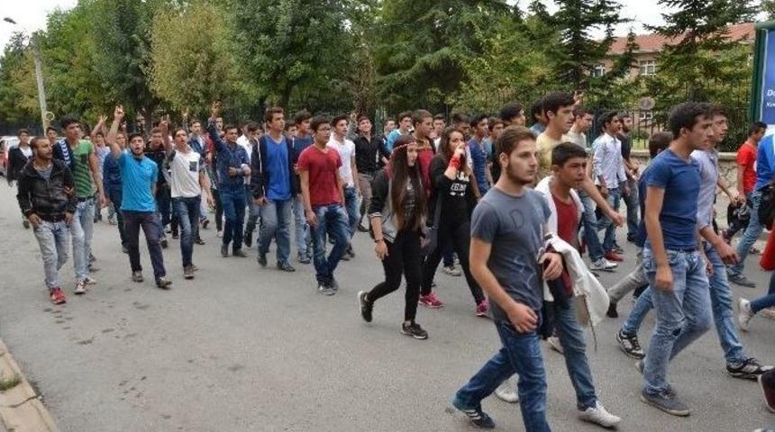 Eskişehir&rsquo;de Ter&ouml;re Tepki Y&uuml;r&uuml;y&uuml;ş&uuml;