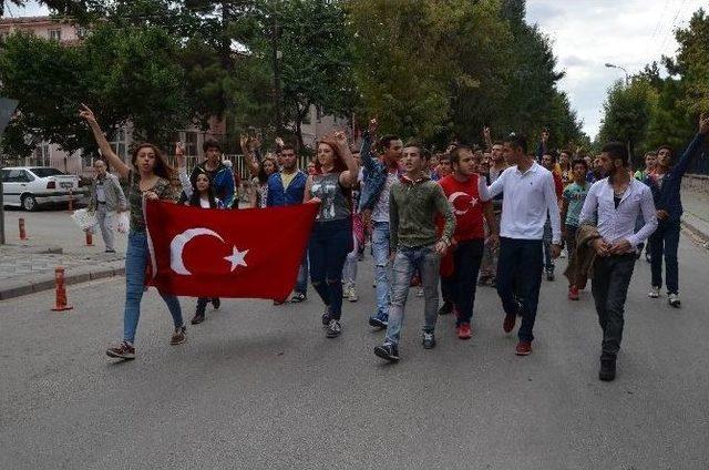 Eskişehir&rsquo;de Ter&ouml;re Tepki Y&uuml;r&uuml;y&uuml;ş&uuml; 1