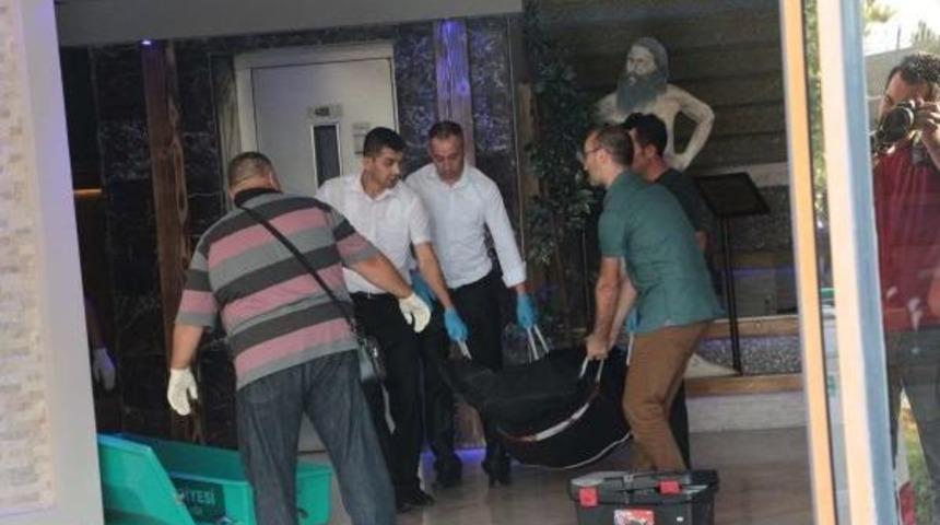 Coğrafya &Ouml;ğretmeni, Av T&uuml;feğiyle &Ouml;ğretmenevinde Intihar Etti