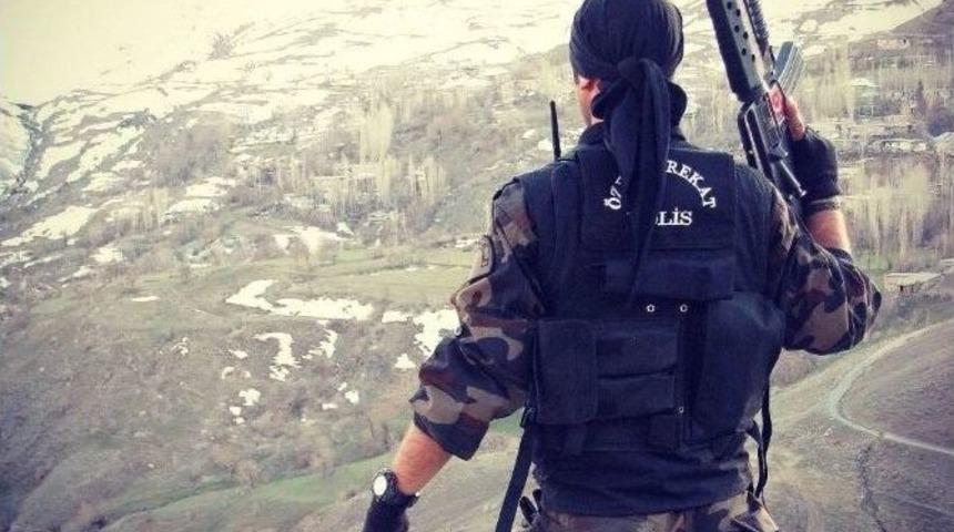 Ter&ouml;r Saldırısında Bursalı Polis Memuru Ağır Yaralandı
