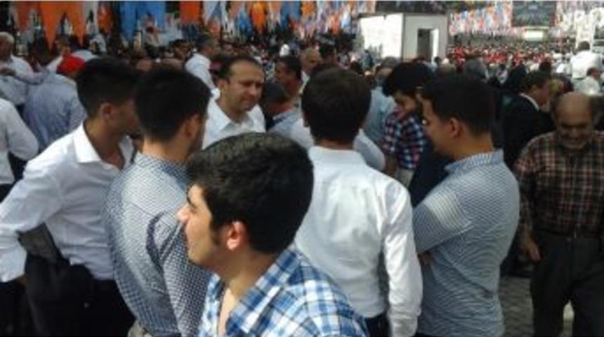 Hakan &Ccedil;ağlar Er&uuml;rker, Ak Parti Kongresini Değerlendirdi