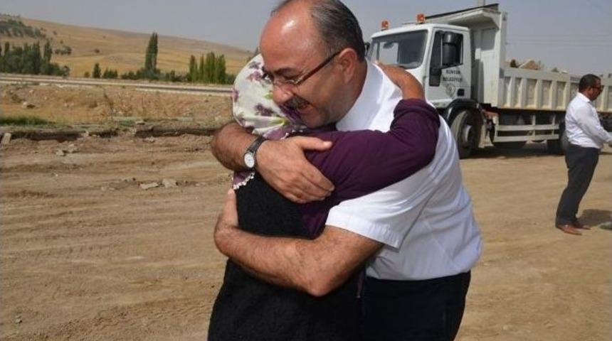 B&uuml;nyan Belediye Başkanı Şinasi G&uuml;lc&uuml;oğlu: