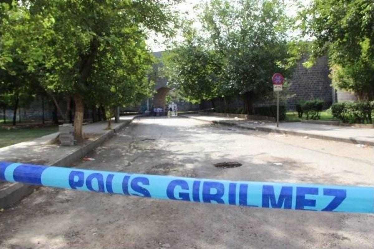 Sur&rsquo;da Sokağa &Ccedil;ıkma Yasağı 2&rsquo;nci G&uuml;n&uuml;nde