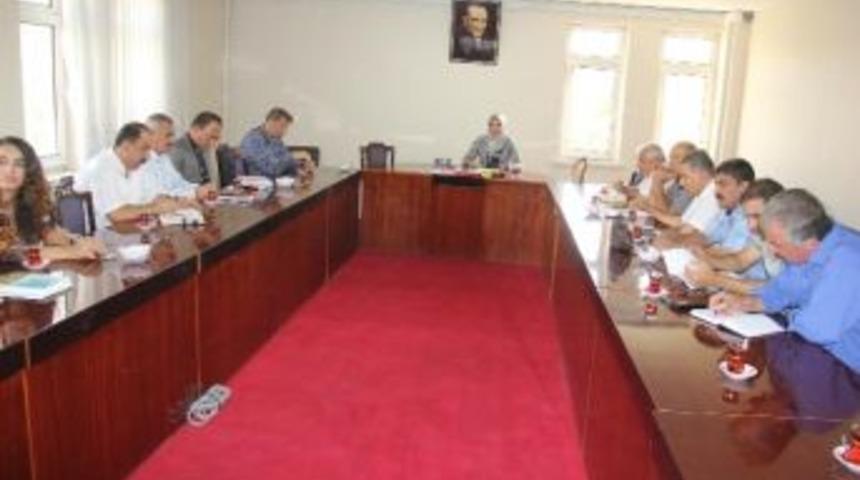 Belediye Eş Başkanı, Birim Amirleri İle Toplantı Yaptı