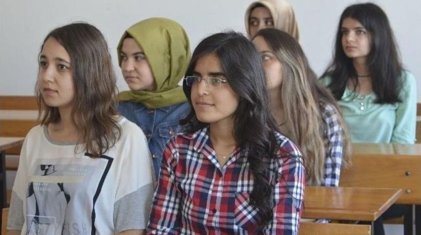Sinop &Uuml;niversitesi&rsquo;nde İlk Ders Heyecanı