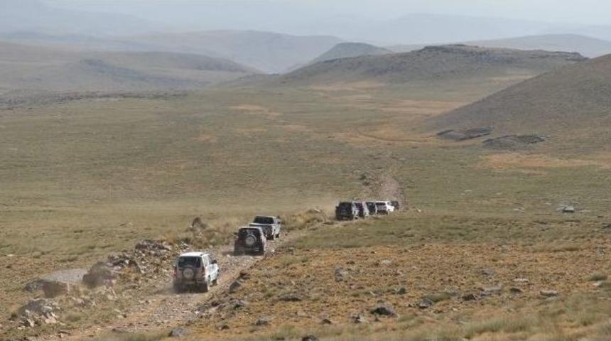 Zafer Ve İnan&ccedil; Yolu İle Tarihe Yolculuk