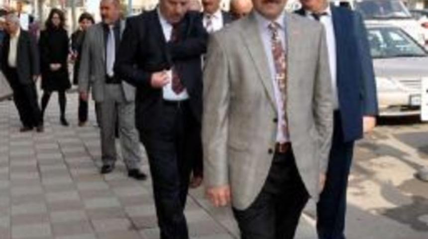 Zile'de Ak Partili Y&ouml;neticiyi, 6 Yıllık &Ccedil;alışanı &Ouml;ld&uuml;r&uuml;ld&uuml;