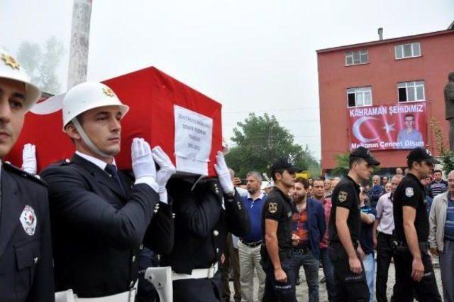 Şehit Polis Memuru Trabzon'da Toprağa Verildi