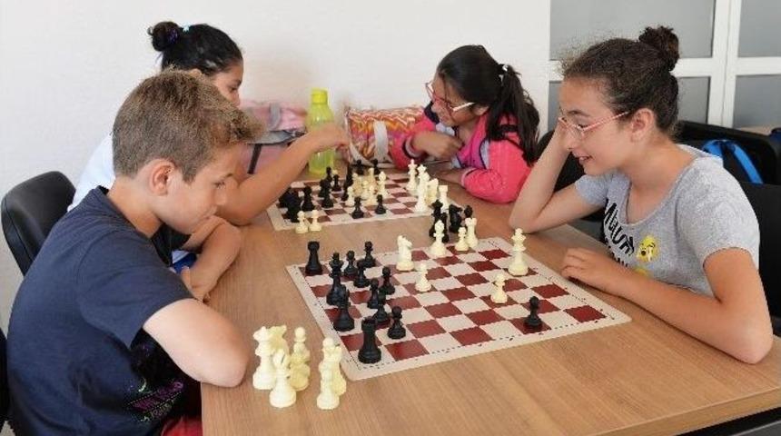 Karesi Spor Okulları Kış D&ouml;nemine Hazır