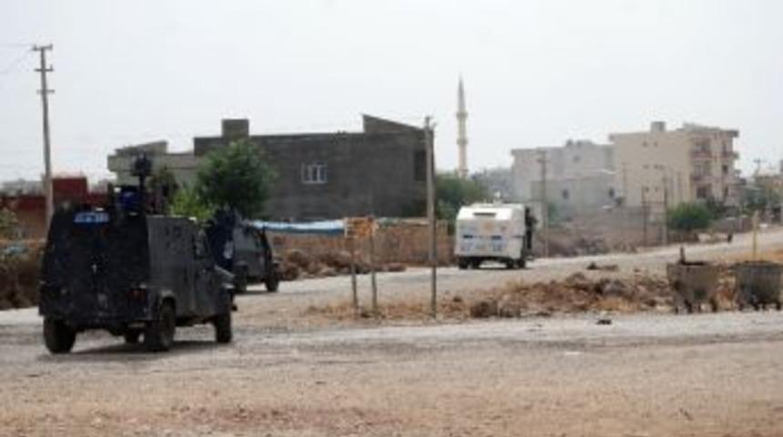 Bomba İhbarı Polisi Harekete Ge&ccedil;irdi