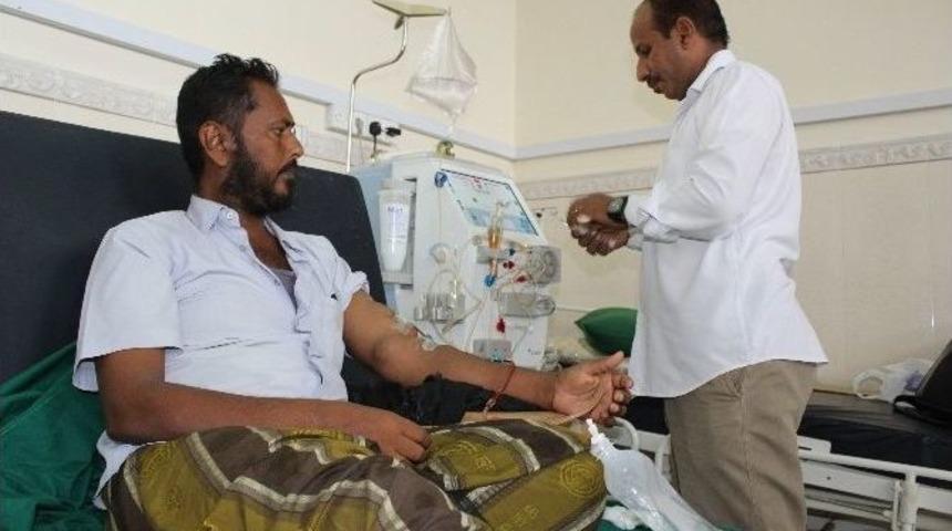 Tika&rsquo;nın Kurduğu Diyaliz Merkezi Adenlilere Şifa Veriyor