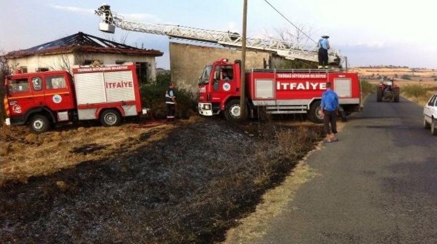 Tekirdağ&rsquo;da &Ccedil;ıkan Yangında Bir &Ccedil;iftlik K&uuml;l Oldu
