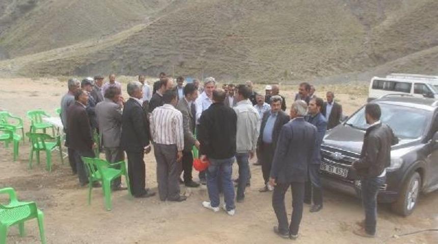 Hdp’Li Lezgin Botan, 'canlı Kalkan' Eylemcilerini Ziyaret Etti