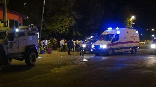 Diyarbakır&rsquo;da Roketatar &Ccedil;ay Ocağına İsabet Etti: 3 Yaralı 1