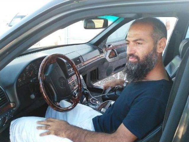 Özal'ın Mercedes'ine Gözü Gibi Bakıyor