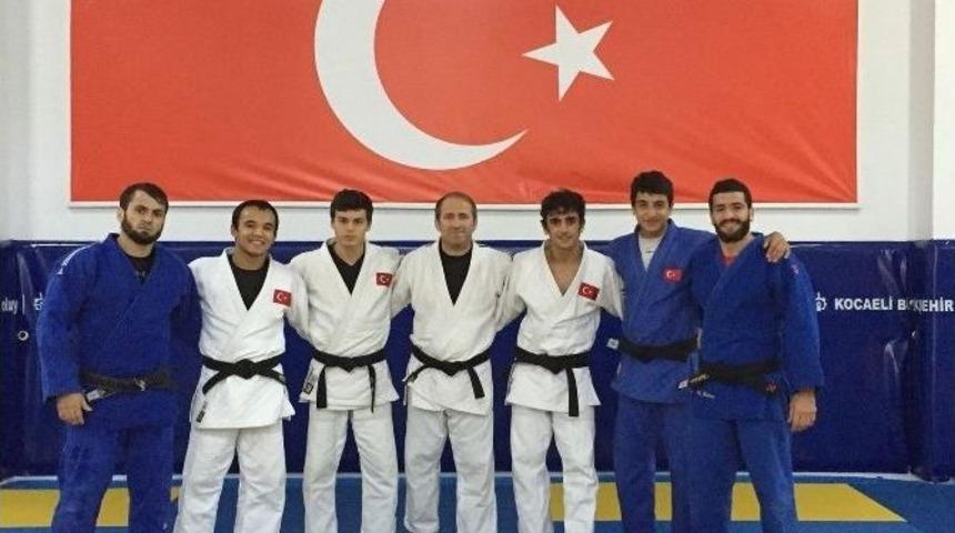 Judo&rsquo;da Gen&ccedil;ler Avrupa Sınavına Hazır