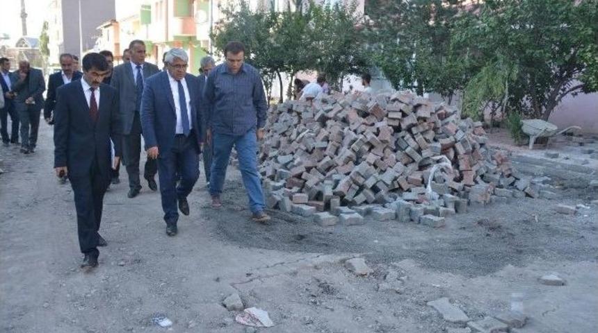 Kars Belediyesi&rsquo;nin Asfalt &Ccedil;alışması Vatandaşların Y&uuml;z&uuml;n&uuml; G&uuml;ld&uuml;r&uuml;yor