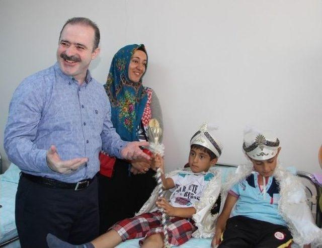 Tuşba Belediyesi&rsquo;nden Toplu S&uuml;nnet Ş&ouml;leni 1