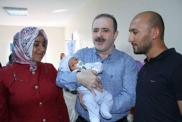 Tuşba Belediyesi&rsquo;nden Toplu S&uuml;nnet Ş&ouml;leni 3