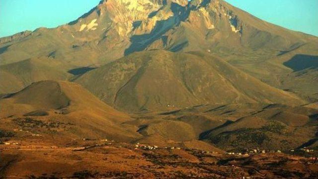 Extreme Heat Melts Years-Old Snow In Touristic Mount Erciyes In September
