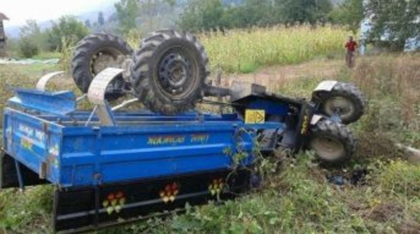 Tarım İş&ccedil;ileri Kaza Yaptı: 3 Yaralı