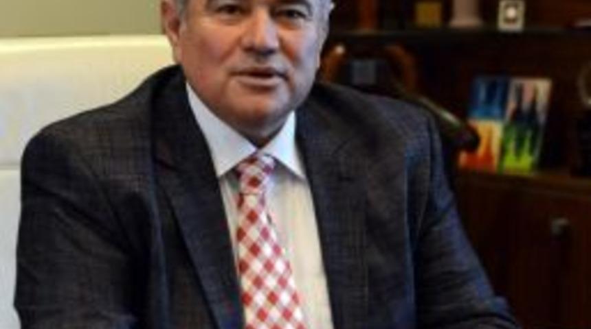 Atso&rsquo;dan Bayrak &Ccedil;ağrısı