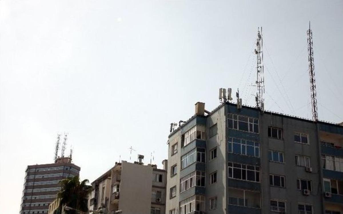 Baz İstasyonları Yaşam Alanları, Okul Ve &Ccedil;ocuk Parkı Yakınlarında Yasaklandı