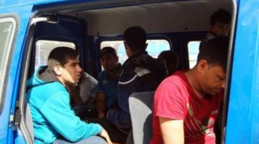 Tekirdağ&rsquo;da 51 Suriyeli Sığınmacı Yakalandı