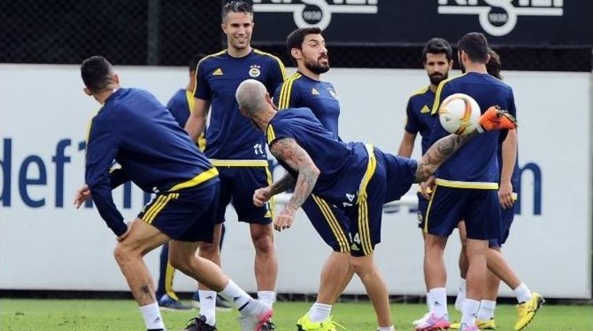 Fenerbah&ccedil;e&rsquo;de Nanı Ve Souza Takımdan Ayrı &Ccedil;alıştı