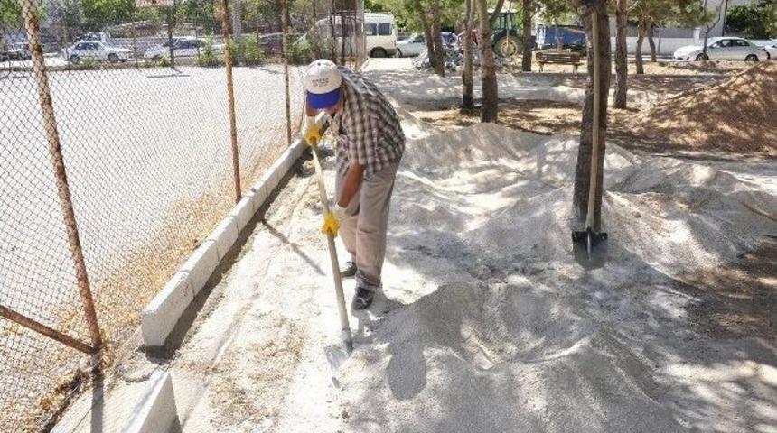 Karaman Belediyesinin Park D&uuml;zenleme &Ccedil;alışmaları S&uuml;r&uuml;yor
