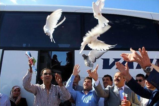 Barış Ve Kardeşliğe G&uuml;vercin U&ccedil;urdular 1