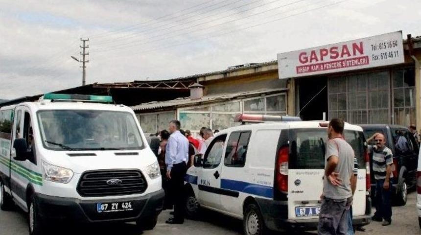 İş Adamı B&uuml;rosunda Kendini Astı