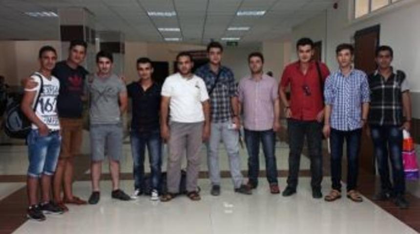 Km&uuml;&rsquo;de Yabancı Uyruklu &Ouml;ğrencilerin Kayıtları Sona Erdi