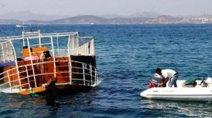 Ege'de Ka&ccedil;ak Teknesi Faciası: 22 &Ouml;l&uuml;, 249 Kişi Kurtarıldı (5)