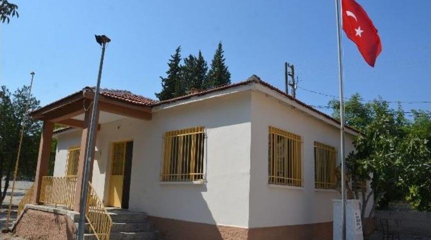 Tekeliler&rsquo;e Şehzadeler Eli Değdi