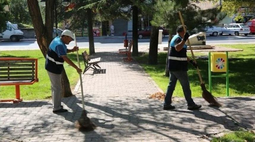 &Ccedil;olakbayrakdar , "parklar Bayrama Hazır"