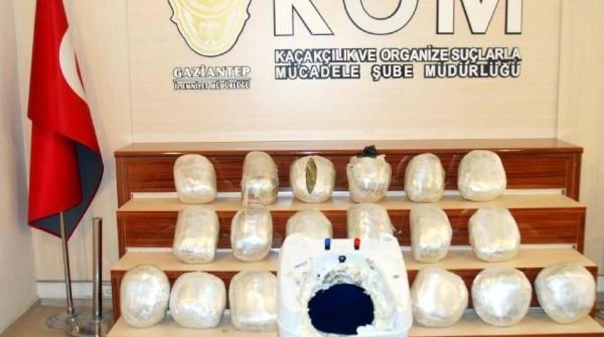 Banyodaki Şofbenden Esrar &Ccedil;ıktı