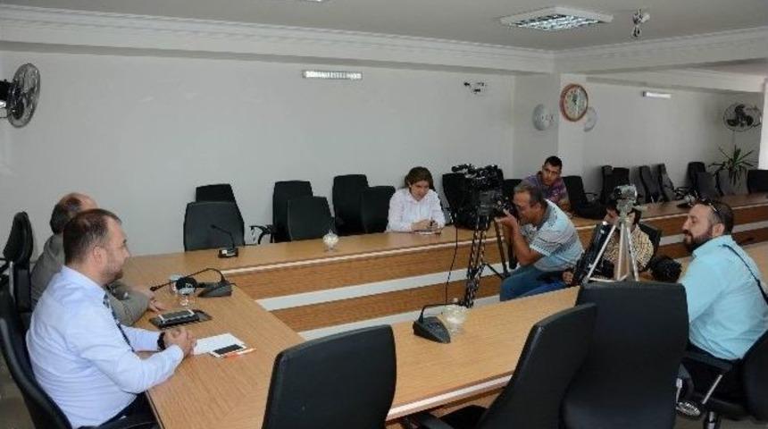 Ak Parti Haftalık Basın Toplantıları Devam Ediyor