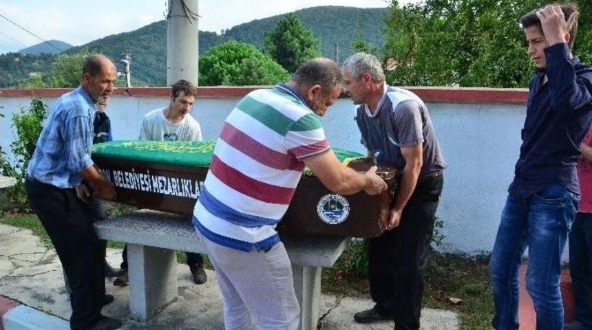 Huzurevine Taşınacağı G&uuml;n Evinde &Ouml;l&uuml; Bulundu