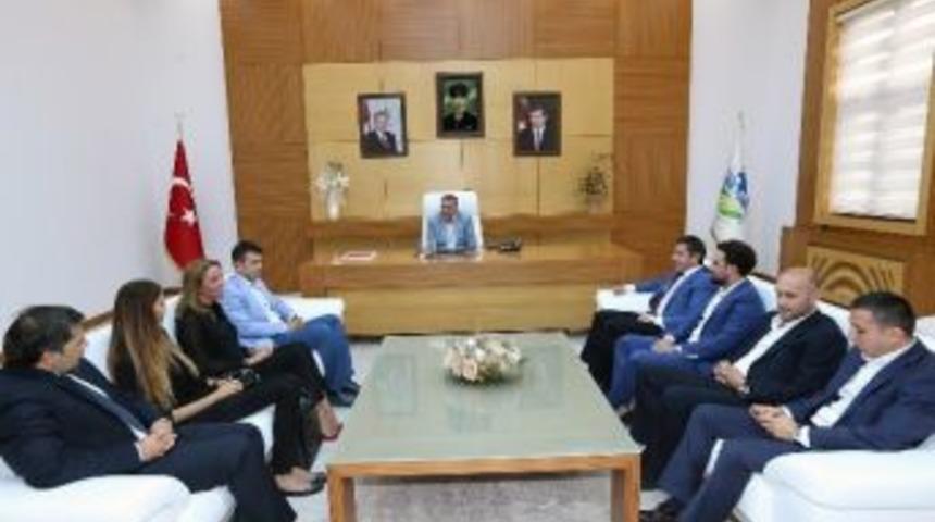Başkan To&ccedil;oğlu Giad Y&ouml;netim Kurulunu Ağırladı