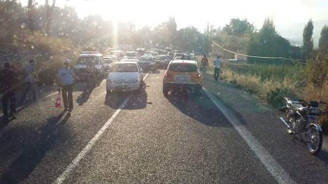 Kuşadası’nda Trafik Kazası 1 Ölü, 3 Yaralı