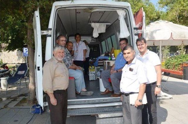 İki G&uuml;nde 100 &Uuml;nite Kan Toplandı 1