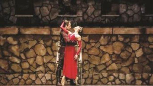 ‘Hamlet’ At Aspendos