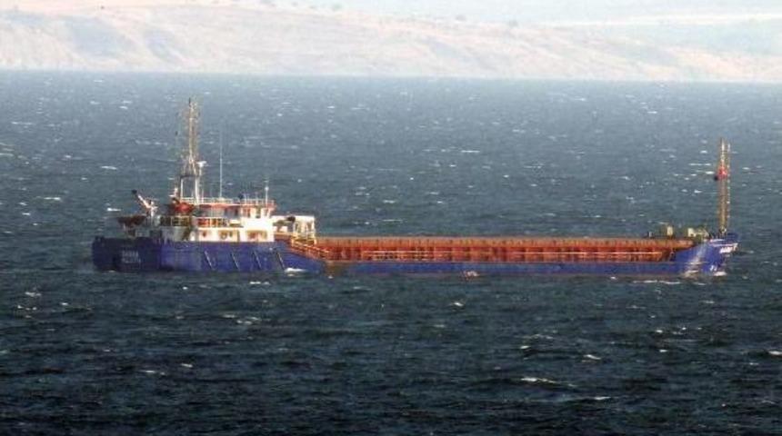 &Ccedil;anakkale Boğazı'nda Kaza Ucuz Atlatıldı